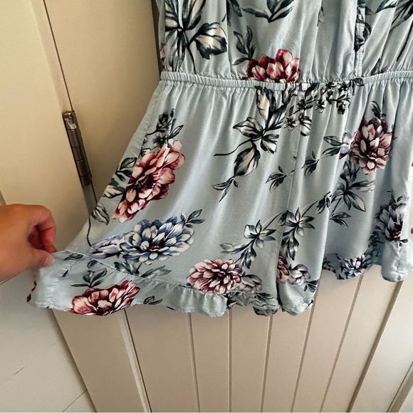 Show Me Your Mumu Riri Floral Romper, Size Medium - Picture 4 of 10